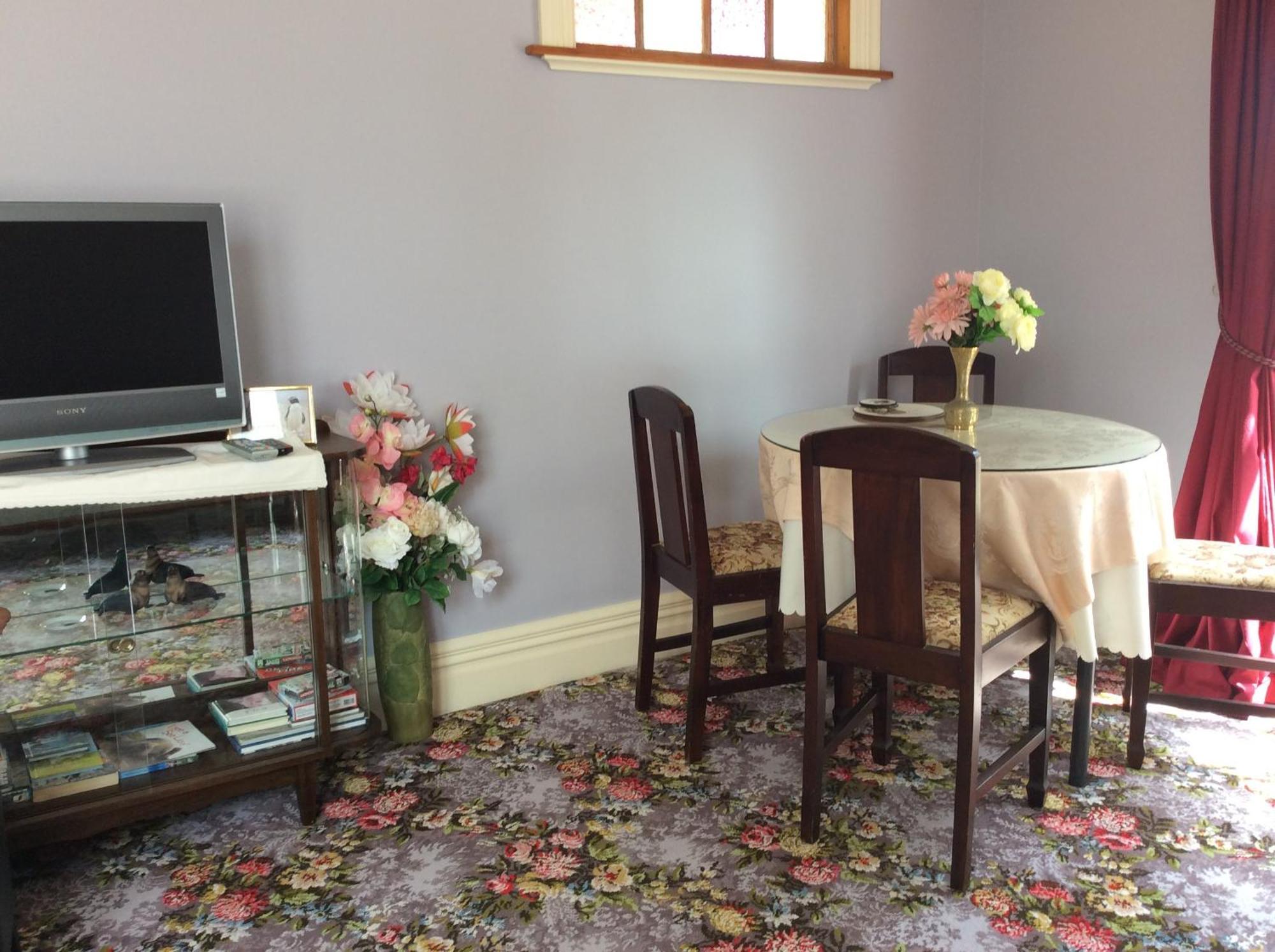 Catlins Retreat B & B โอวากะ ภายนอก รูปภาพ