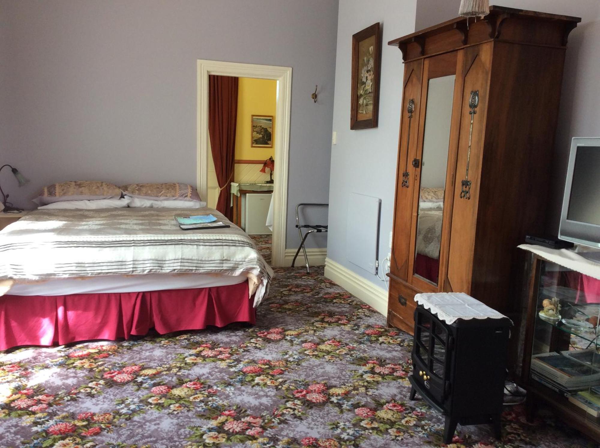 Catlins Retreat B & B โอวากะ ภายนอก รูปภาพ